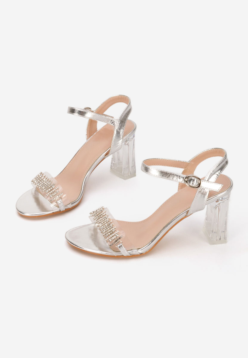 Srebrne sandały na słupku Kalistia