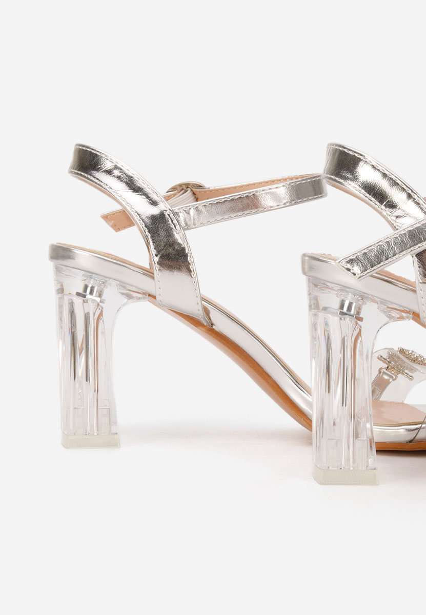 Srebrne sandały na słupku Kalistia
