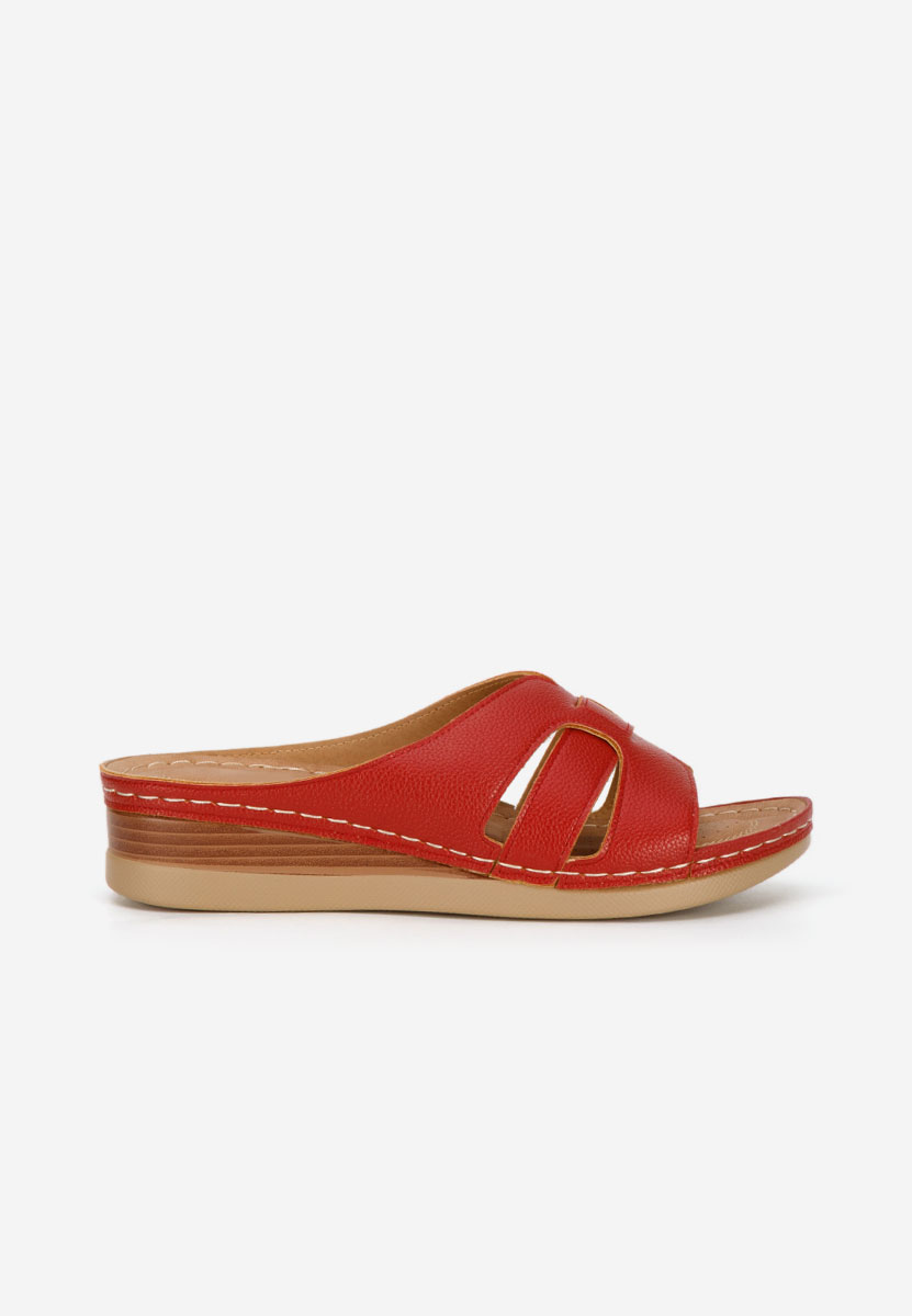 Czerwone klapki na koturnie Marhta