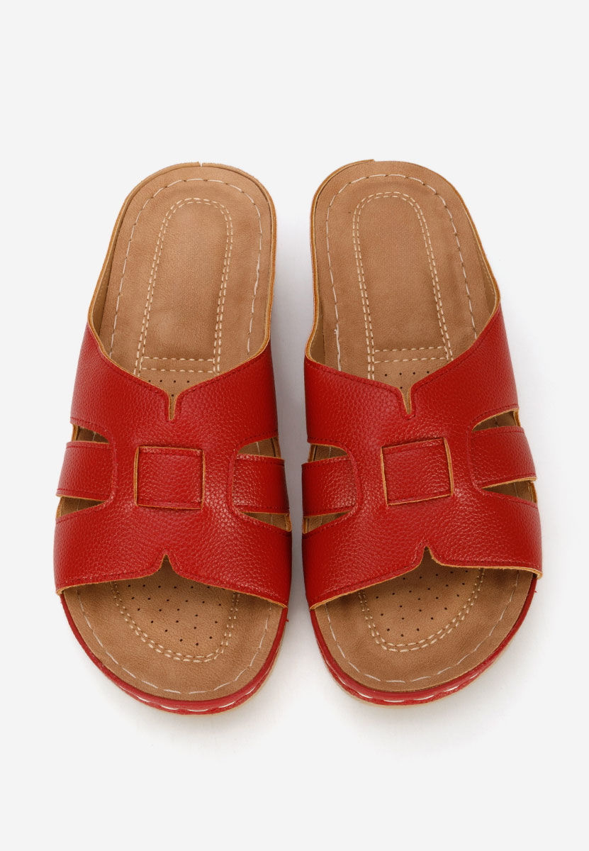 Czerwone klapki na koturnie Marhta