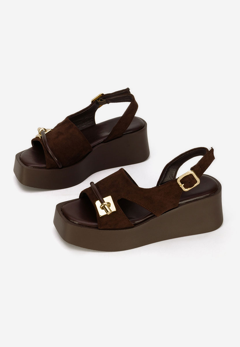 Brązowe sandały na platformie Levy
