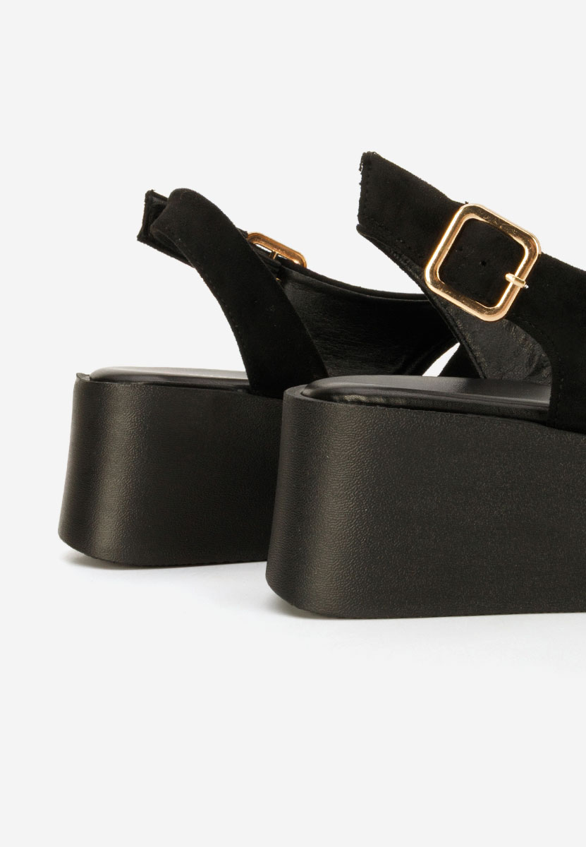 Czarne sandały na platformie Levy