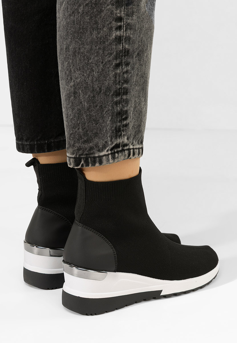 Czarne sneakersy wysokie Jessina