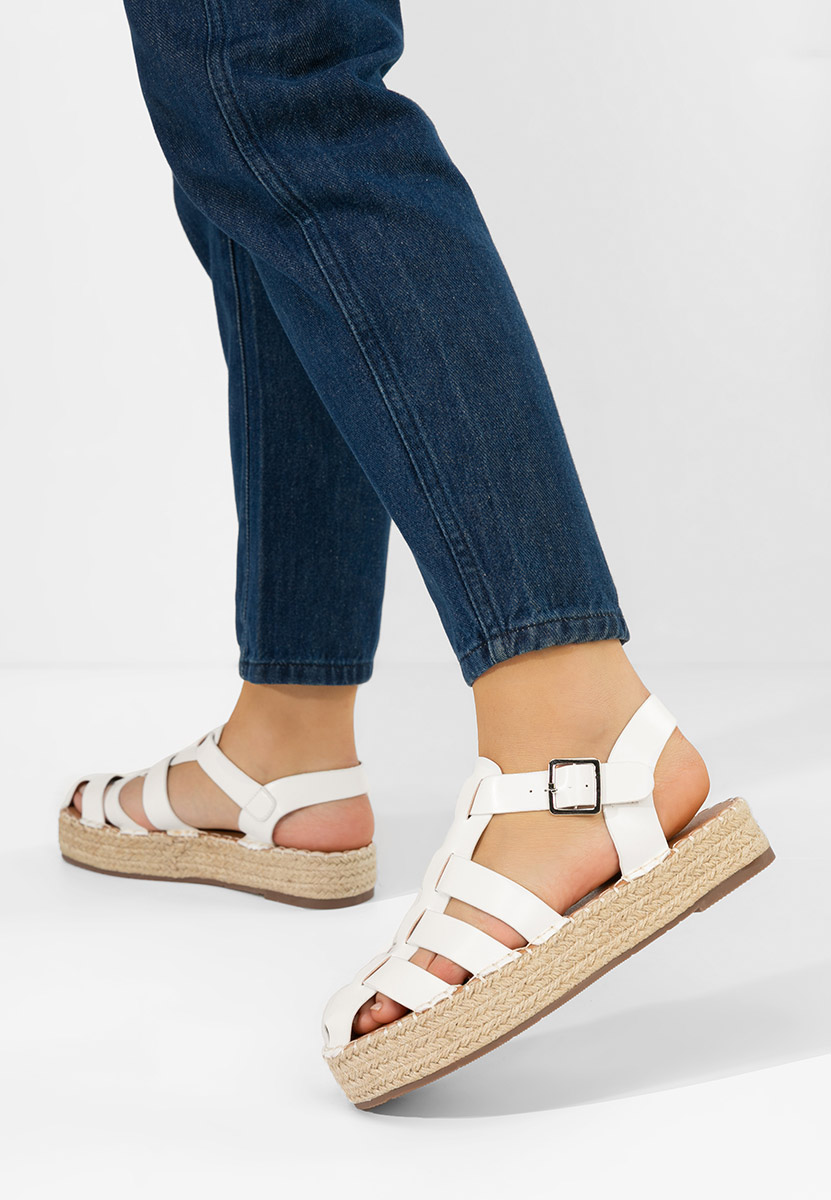 Białe sandały na platformie Reliama