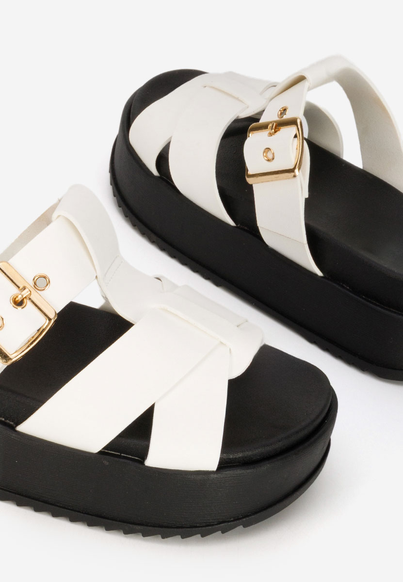 Białe klapki na platformie Inaria