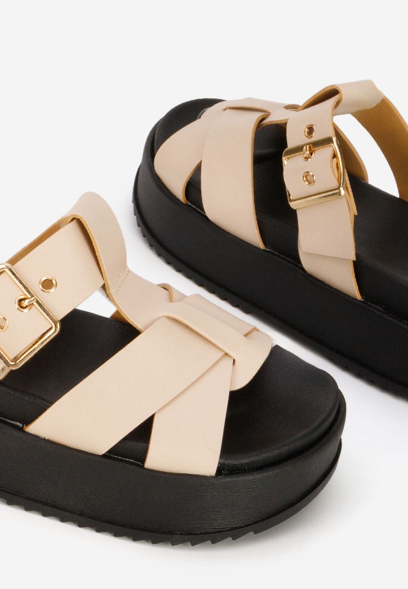 Beżowe klapki na platformie Inaria