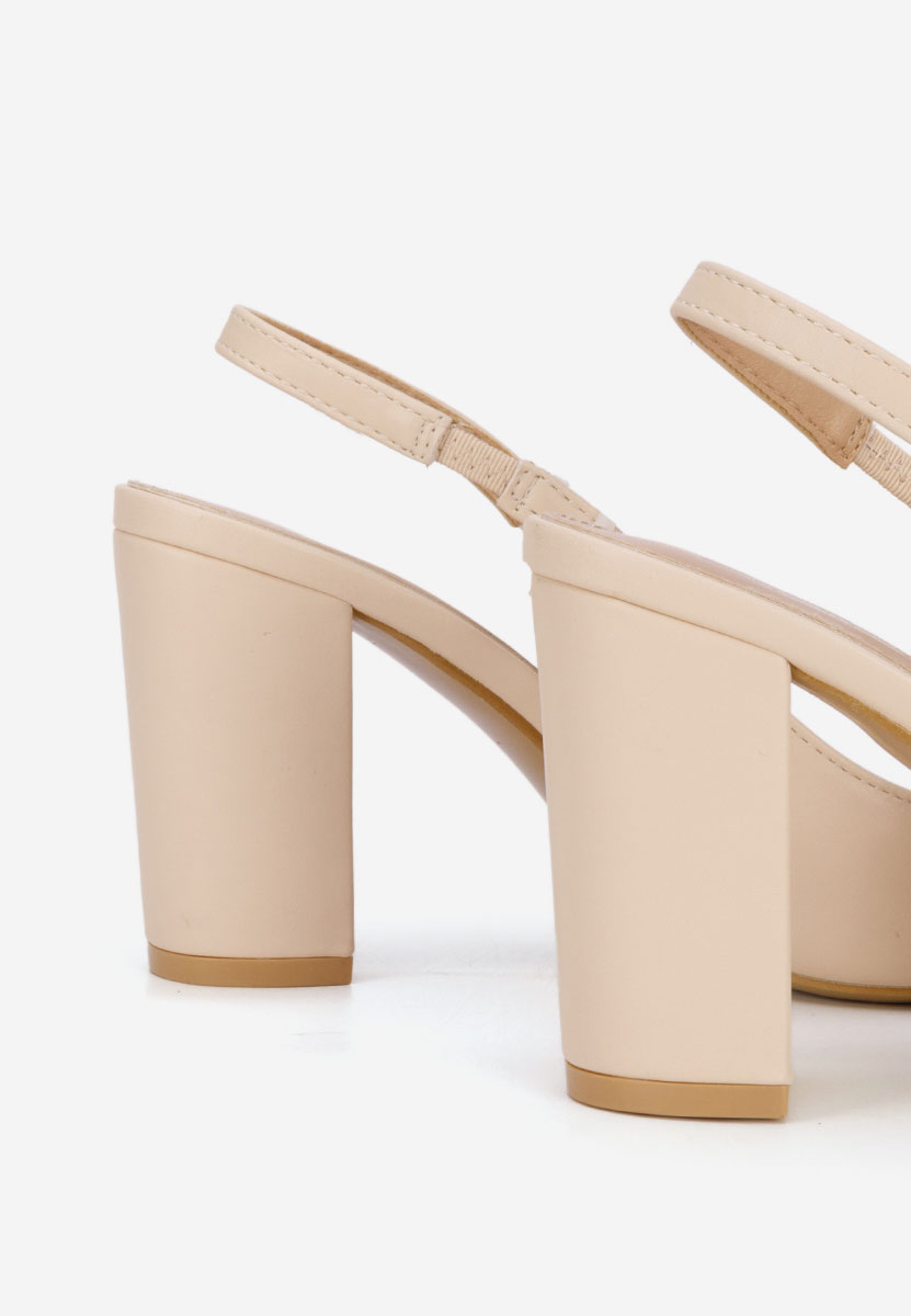 Beżowe czółenka bez pięt Eleria