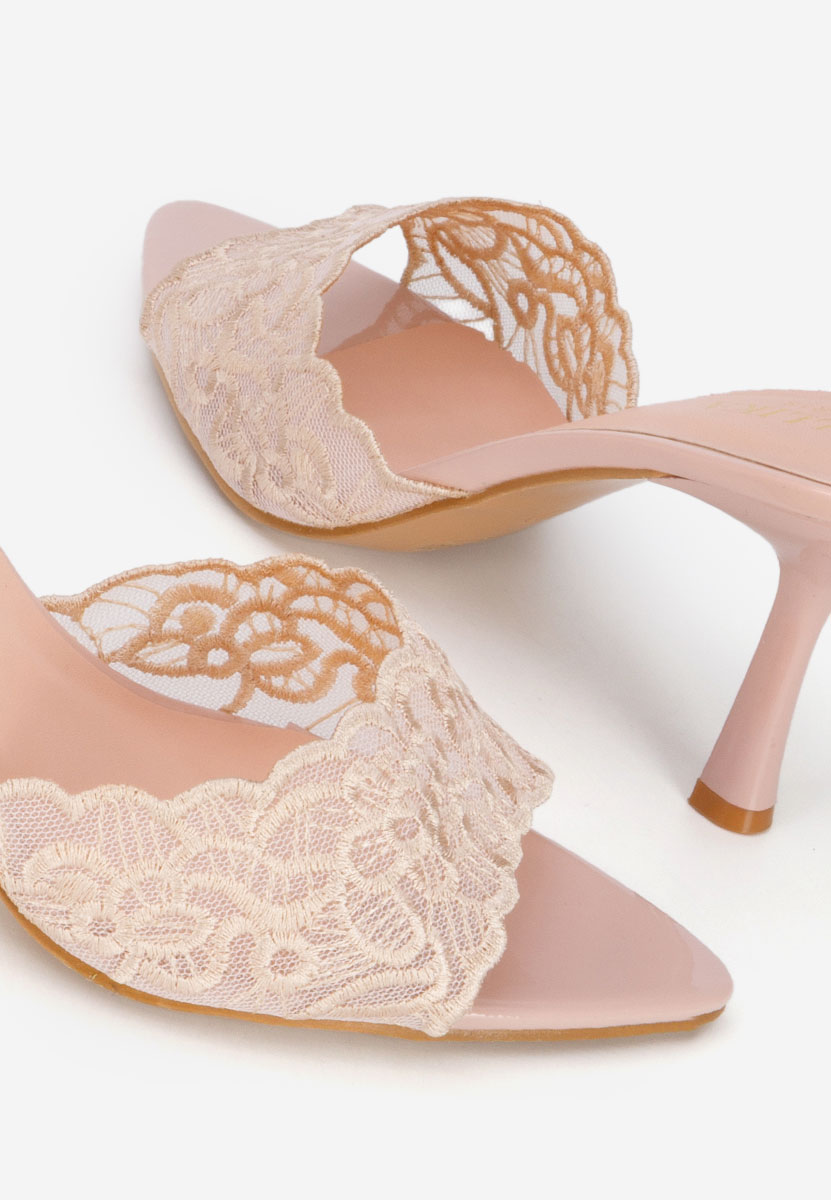 Beżowe klapki na obcasie Zenedia