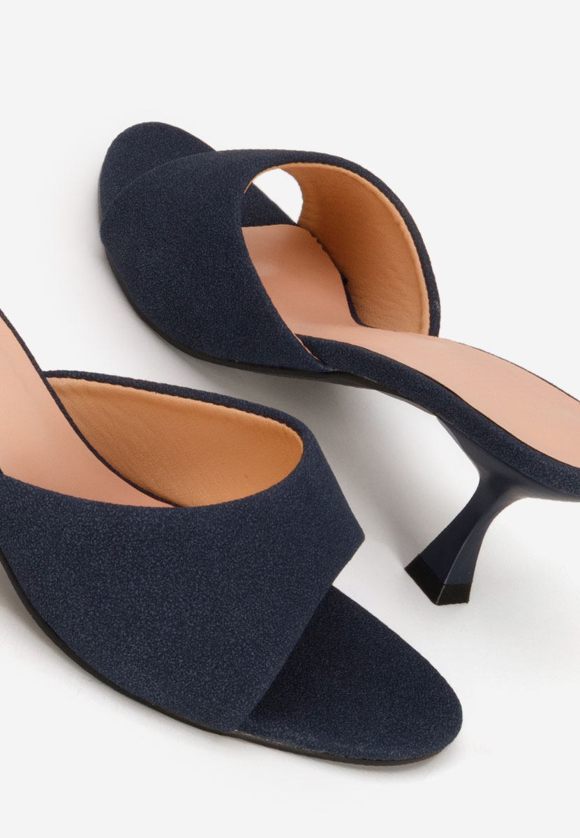 Granatowe klapki na obcasie Otelia