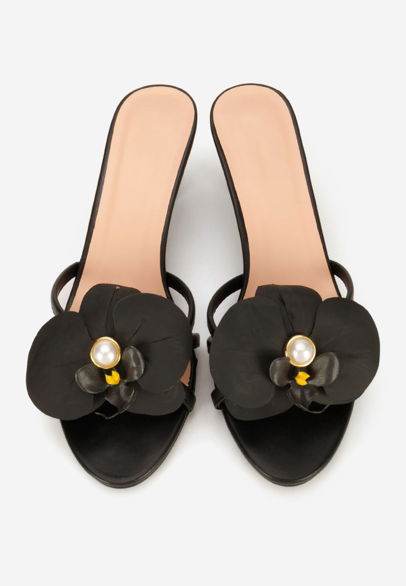 Czarne klapki na obcasie Florentia