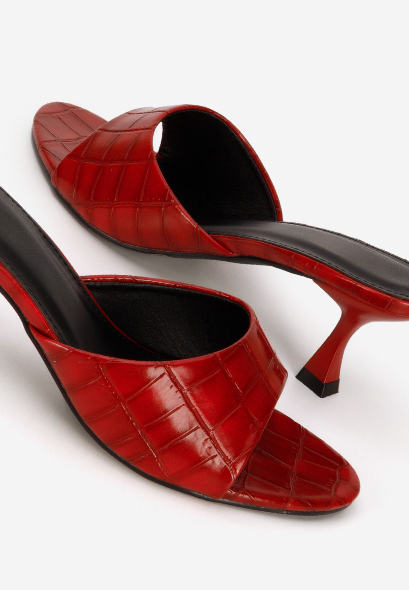 Bordowe klapki na obcasie Iuliania