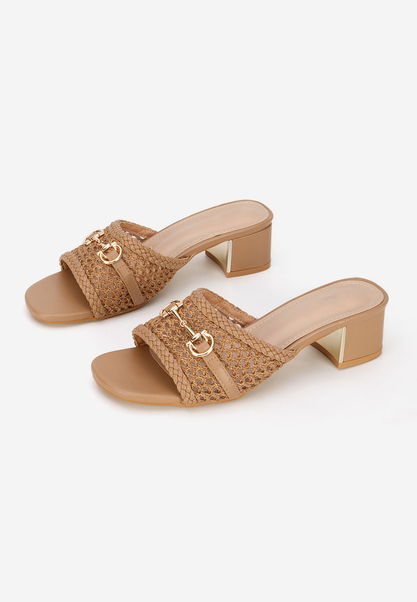Camelowe klapki na obcasie Giustinia