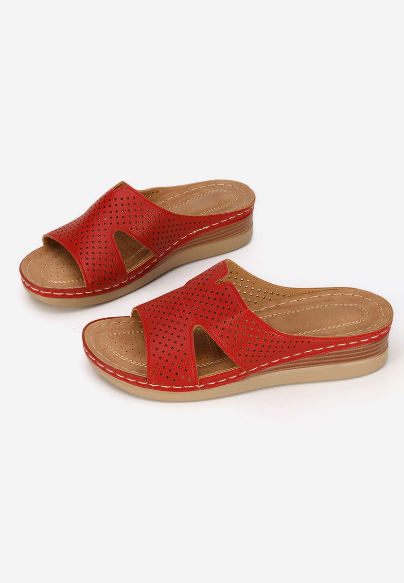 Bordowe klapki na koturnie Hermana