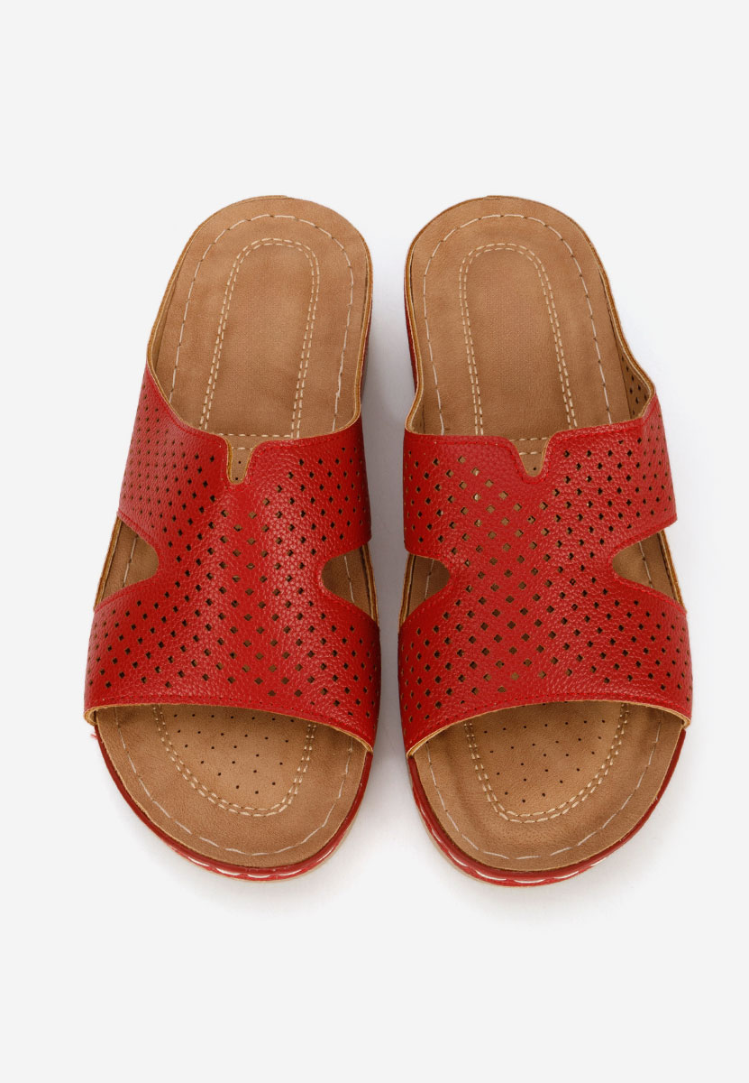 Bordowe klapki na koturnie Hermana