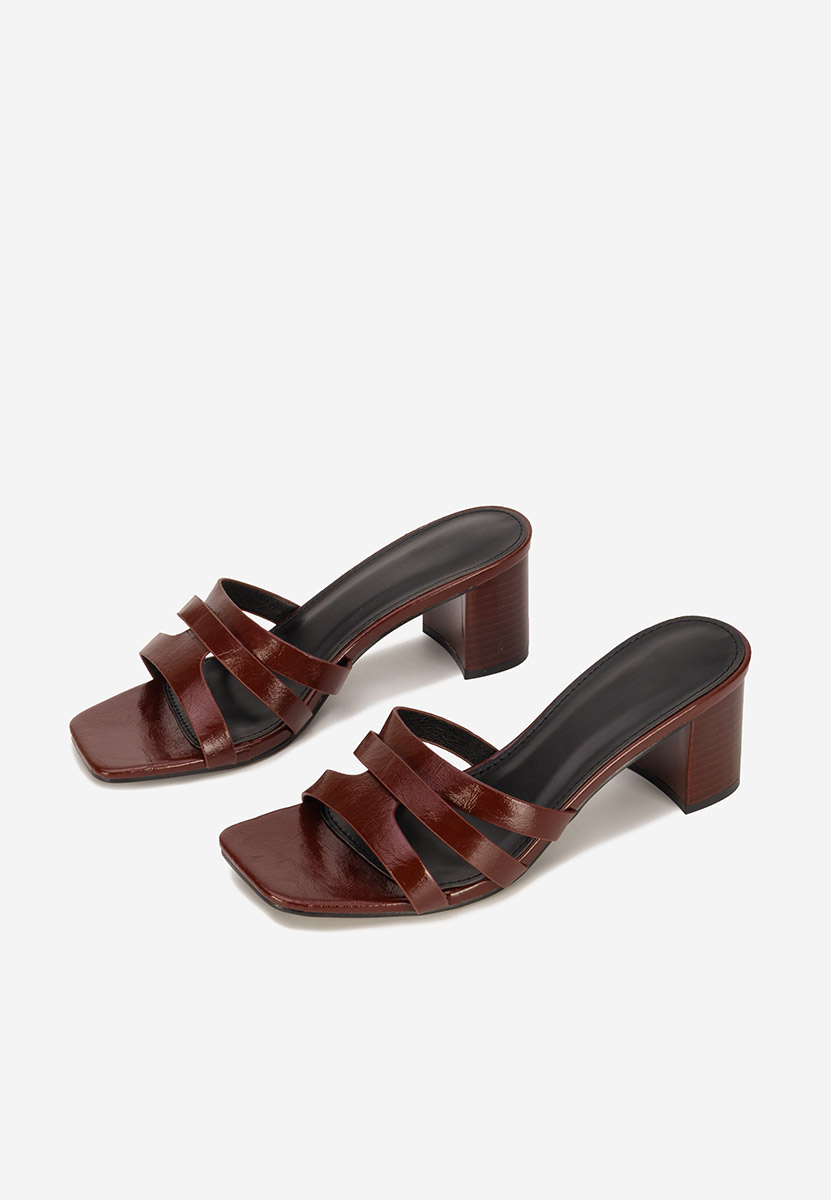 Bordowe klapki na obcasie Genoveva V2