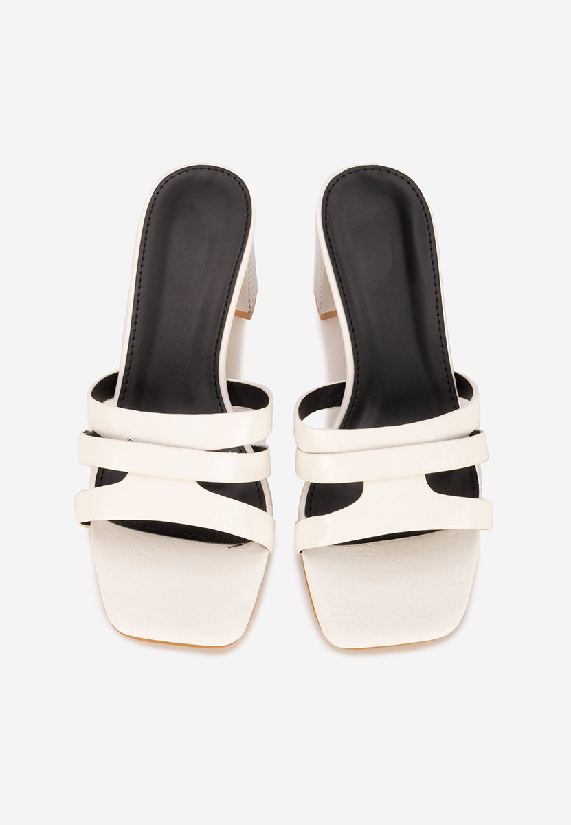 Białe klapki na obcasie Genoveva V2