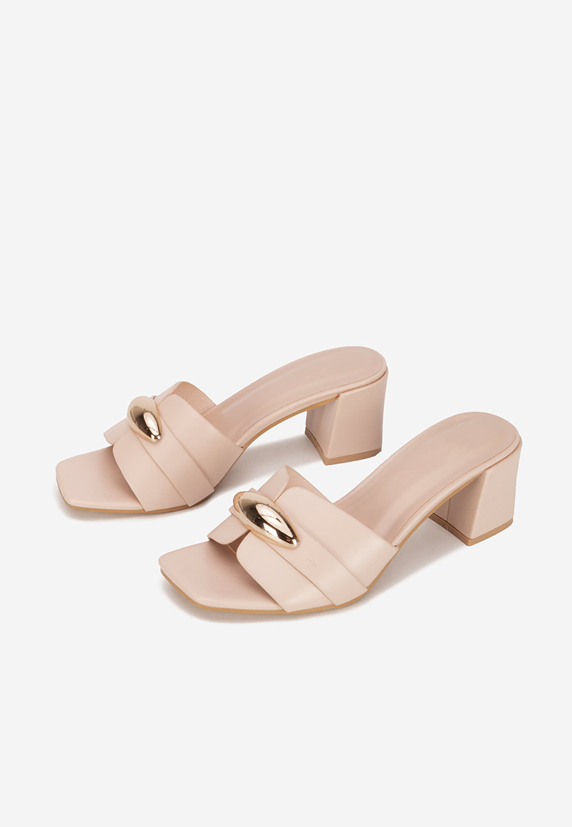 Beżowe klapki na obcasie Siminea