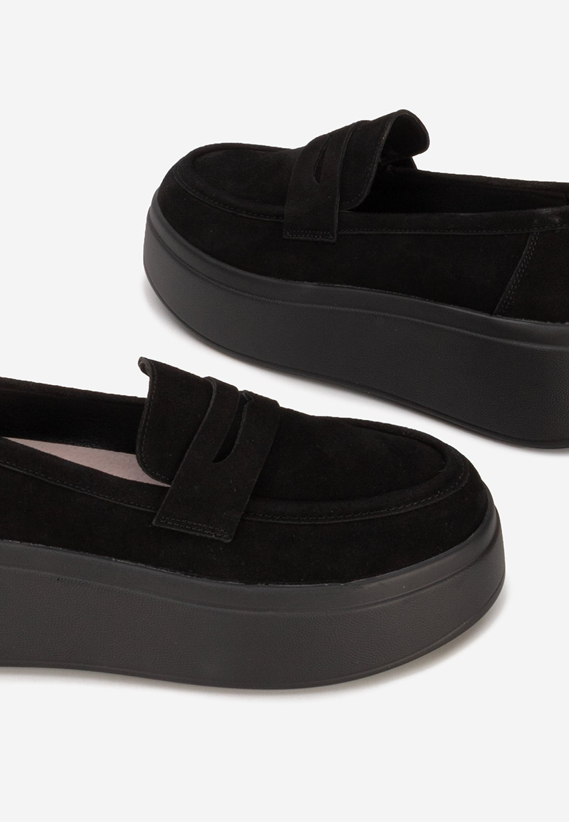 Czarne mokasyny na platformie Herminia