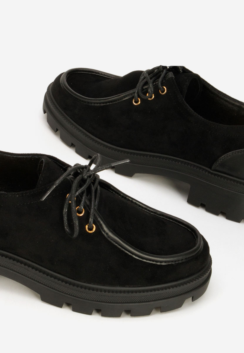 Czarne półbuty damskie Seliora