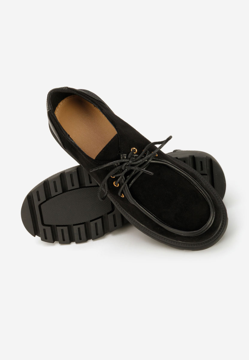 Czarne półbuty damskie Seliora