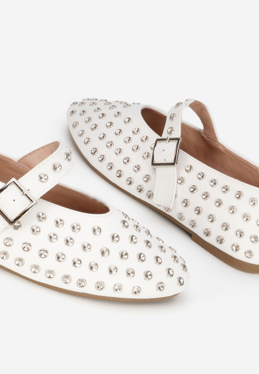 Białe baleriny z paskiem Karem