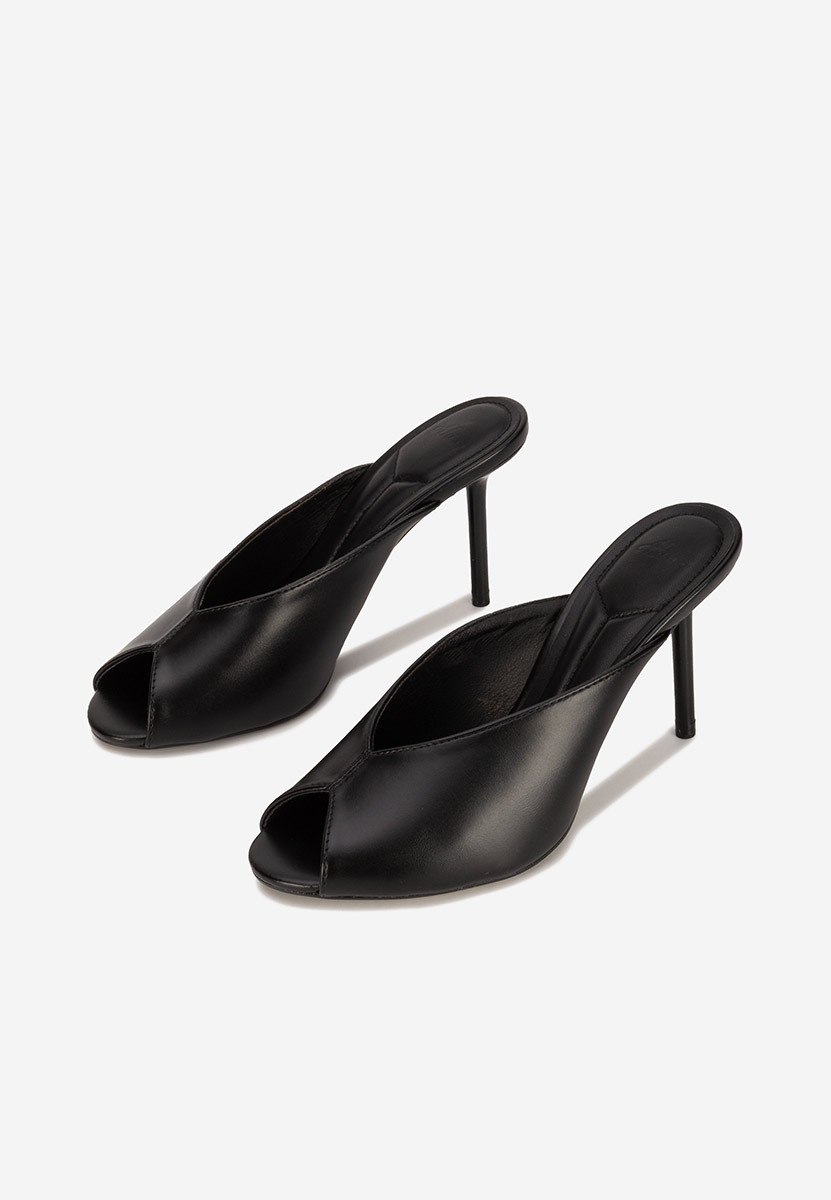 Czarne klapki na obcasie Sidina