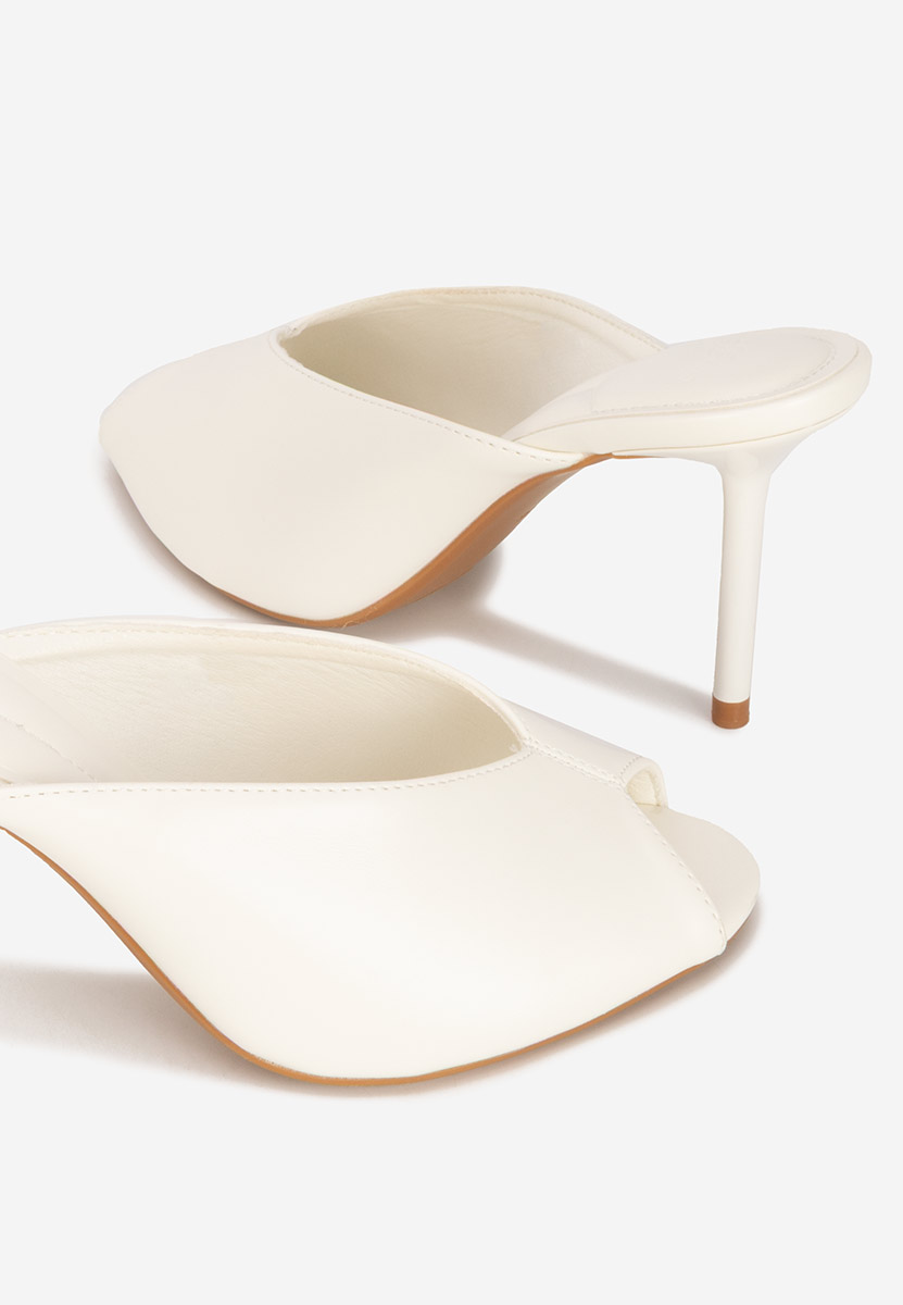 Białe klapki na obcasie Sidina