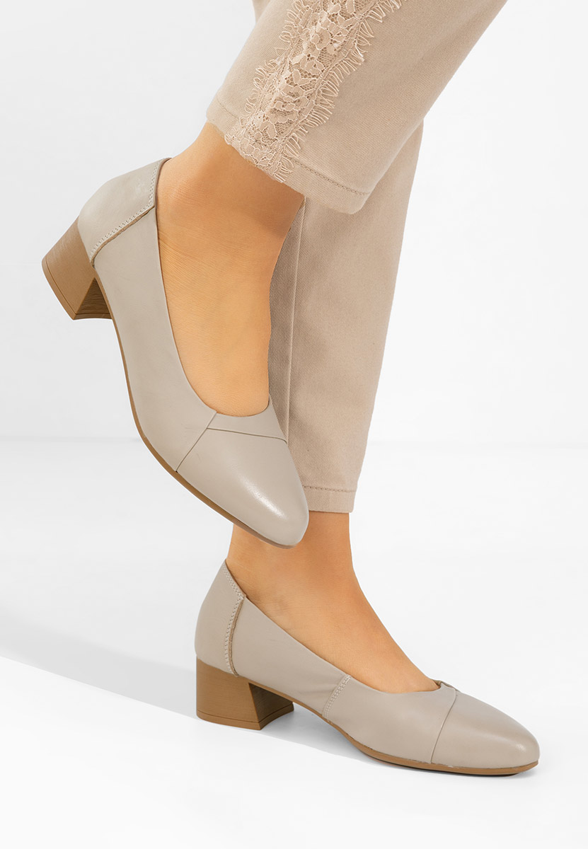 Beżowe czółenka damskie skórzane Giulieta