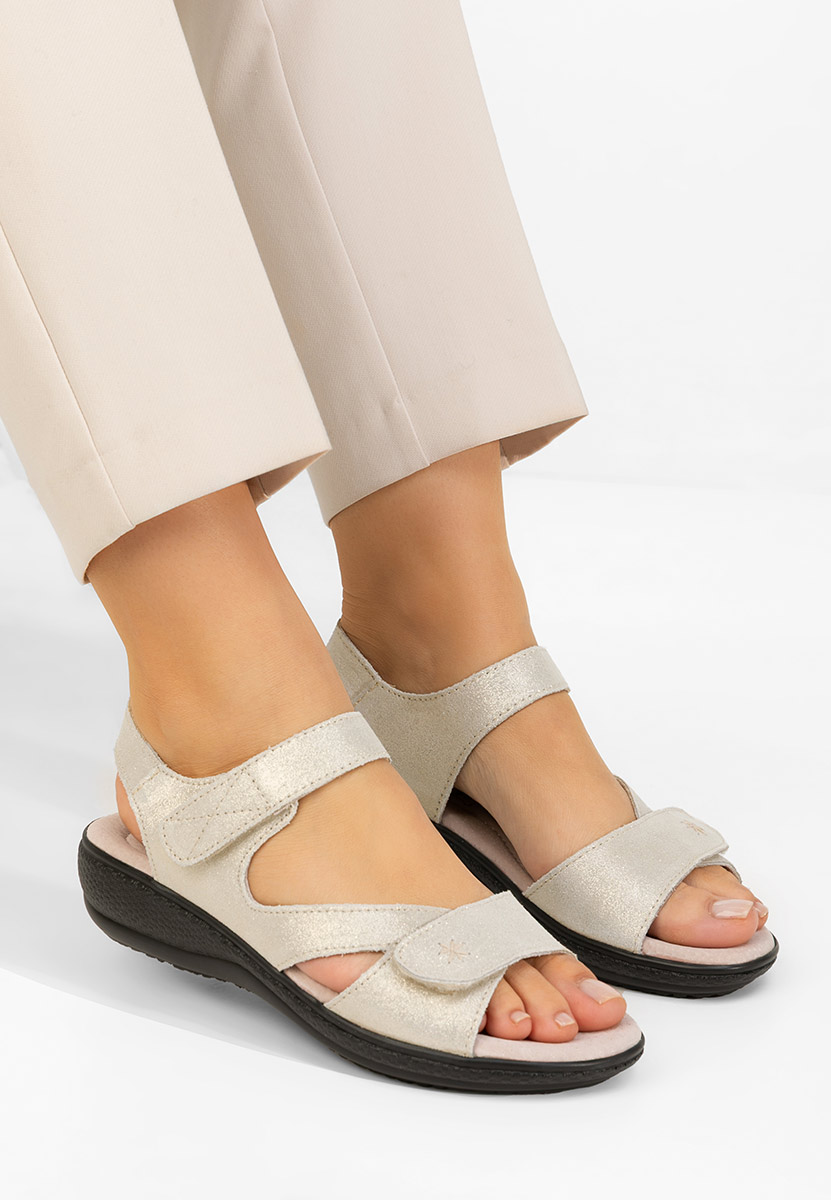 Złote sandały damskie skórzane Cruella