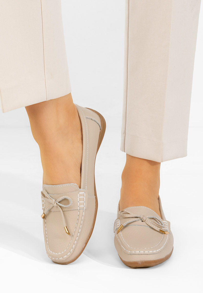 Beżowe mokasyny damskie skórzane Nemesia