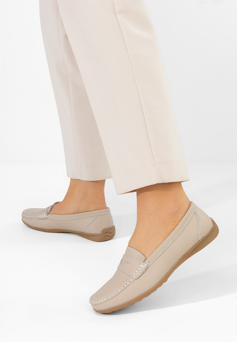 Beżowe mokasyny damskie skórzane Cheria