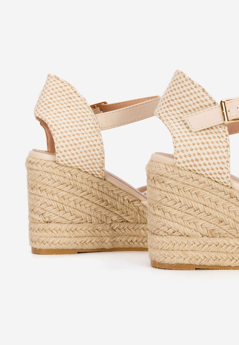 Beżowe espadryle na koturnie Racelia