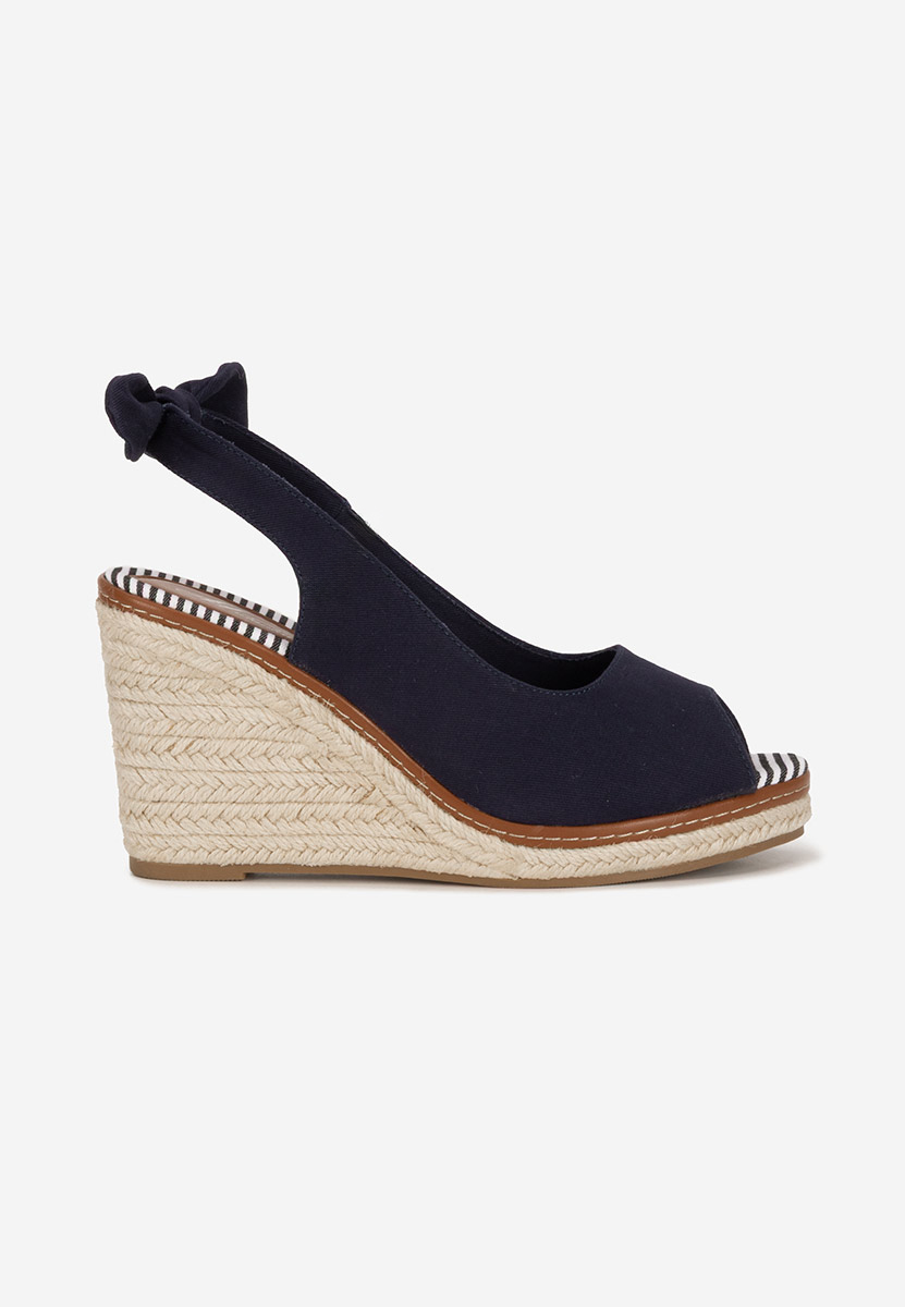 Granatowe sandały na koturnie Cyerra