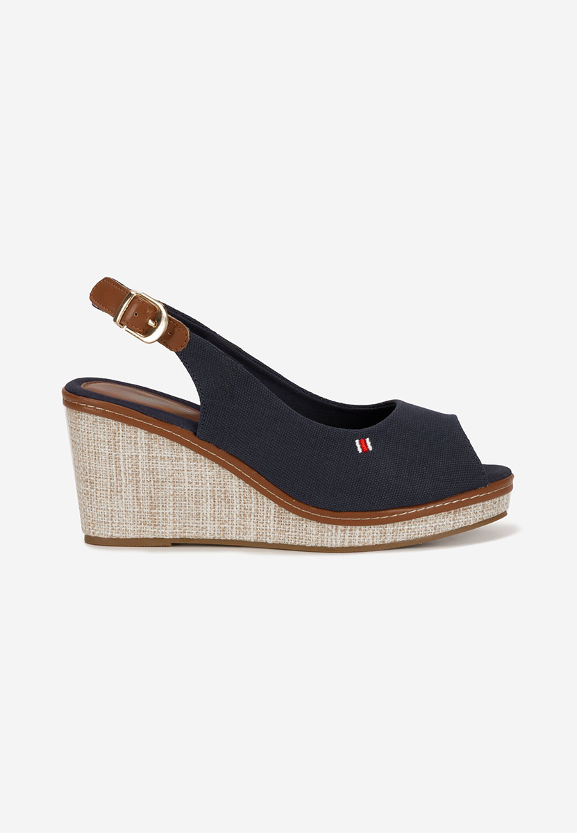 Granatowe sandały na koturnie Carolla