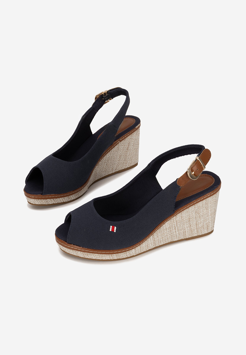 Granatowe sandały na koturnie Carolla