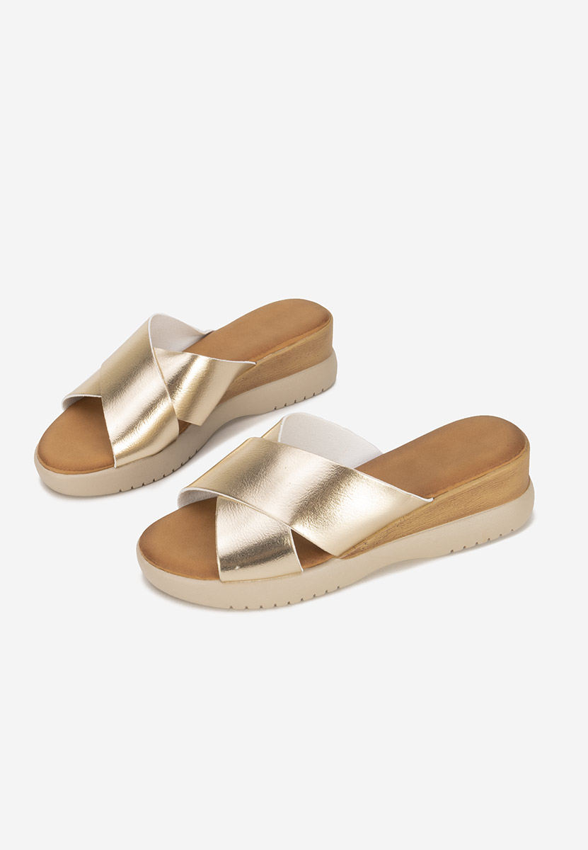 Złote klapki na platformie Jadie