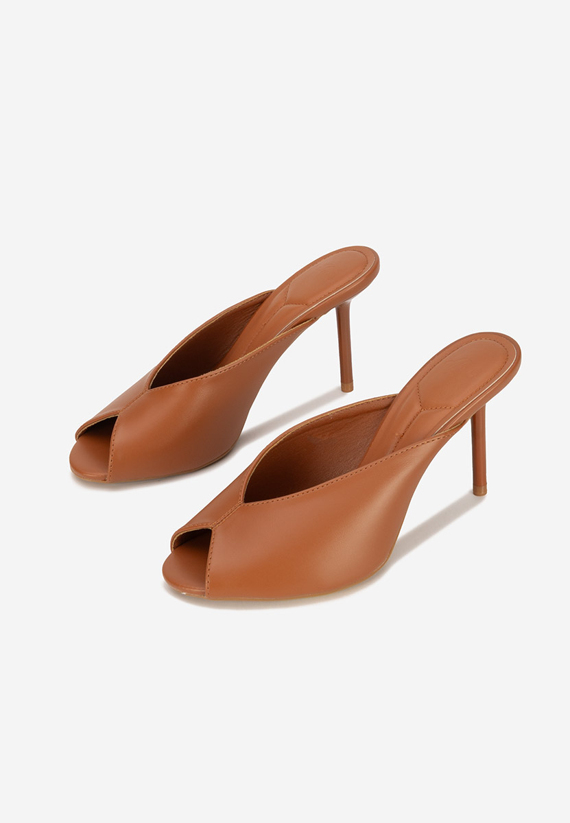 Camelowe klapki na obcasie Sidina