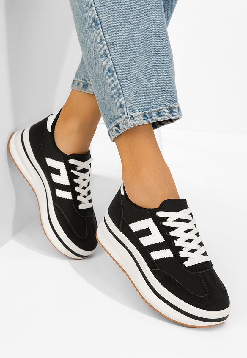 Czarne sneakersy na platformie Jesie