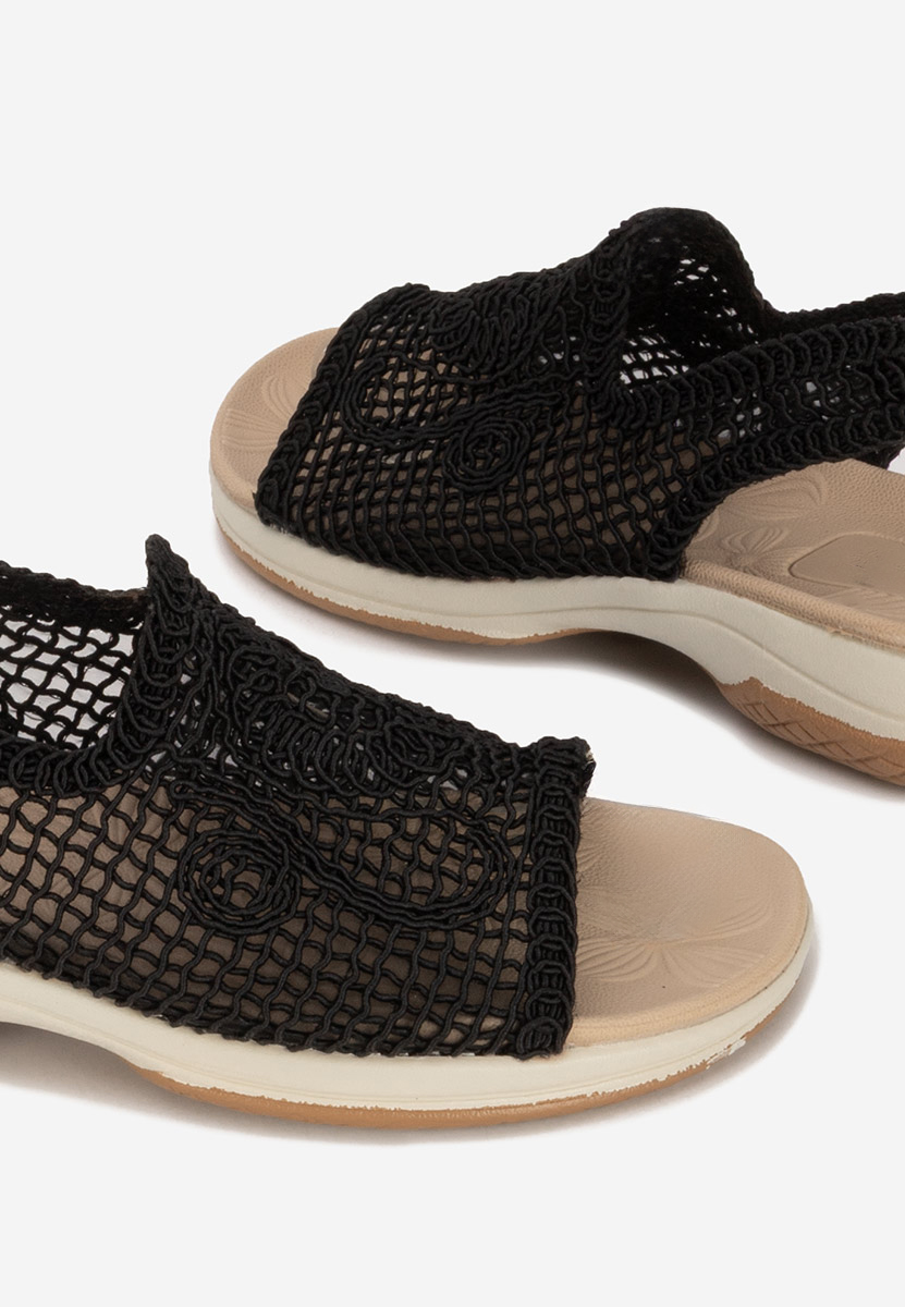 Czarne sandały płaski Lalyana