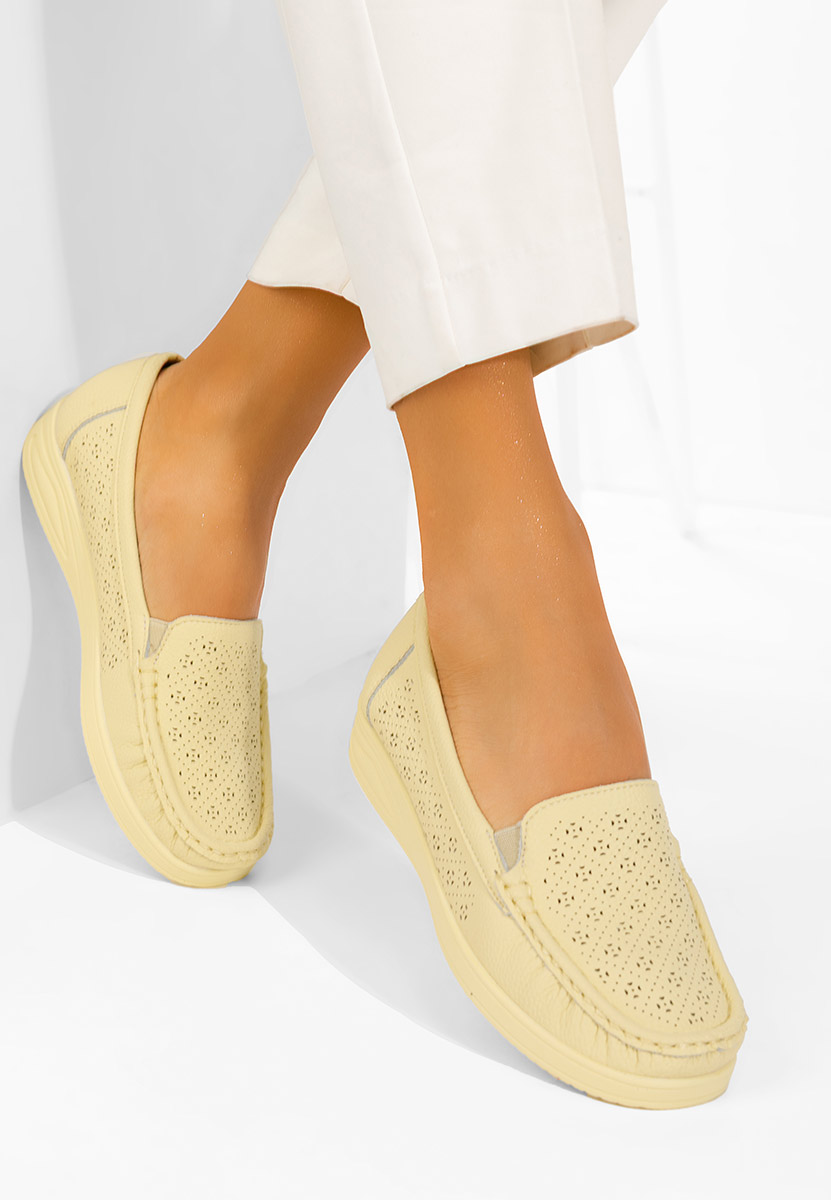 Żółte mokasyny damskie Valelia