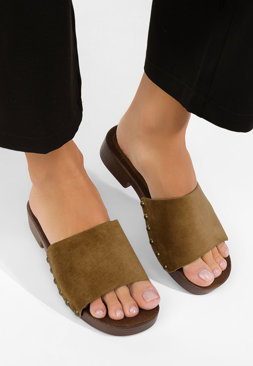 Brązowe klapki damskie Syndi