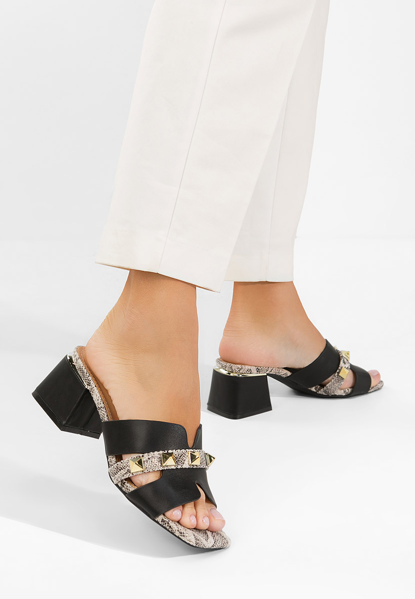 Czarne klapki na obcasie Lekana