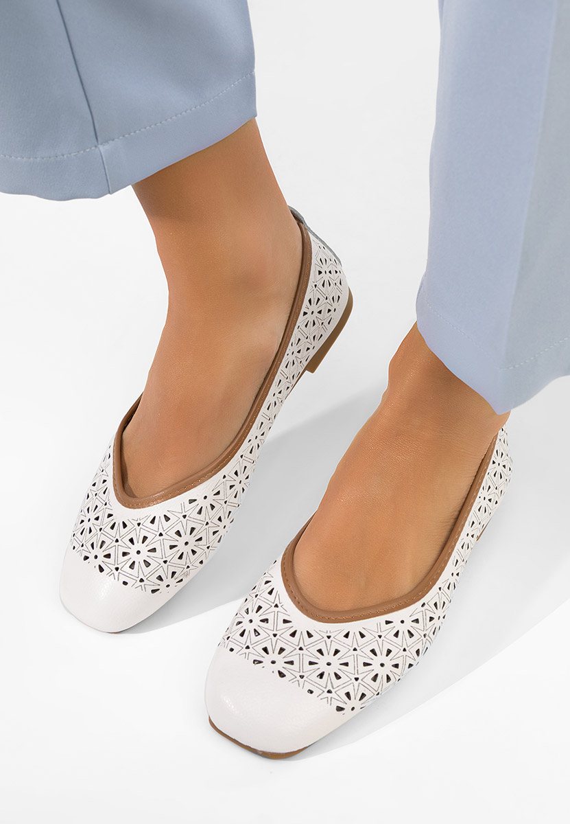 Białe balerinki skórzane Verioma