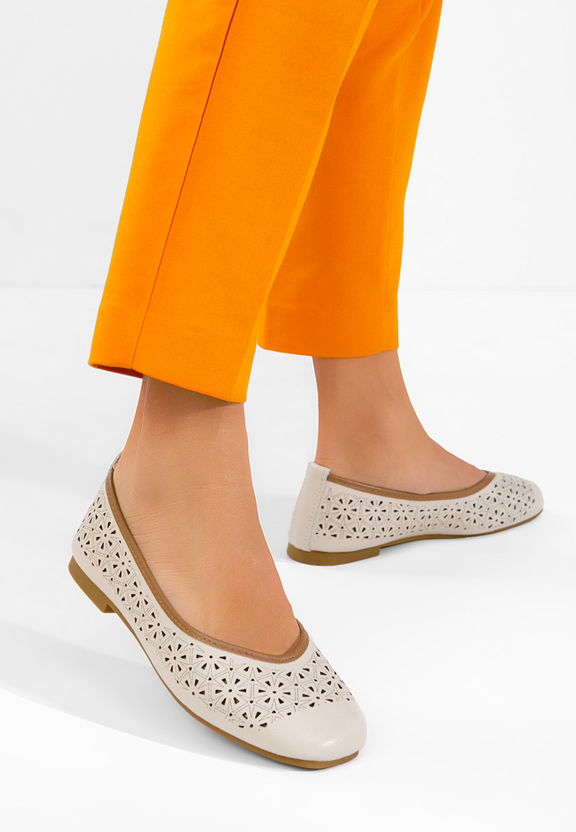 Beżowe balerinki skórzane Verioma