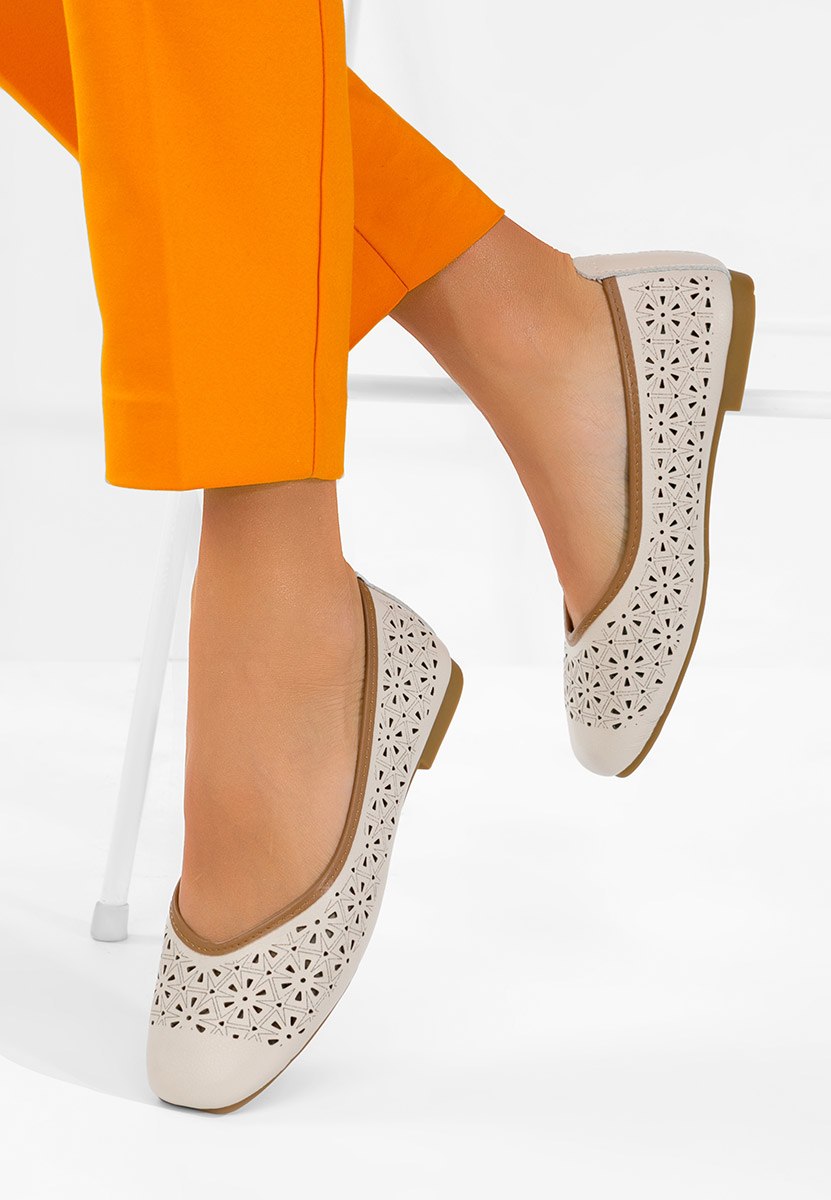 Beżowe balerinki skórzane Verioma