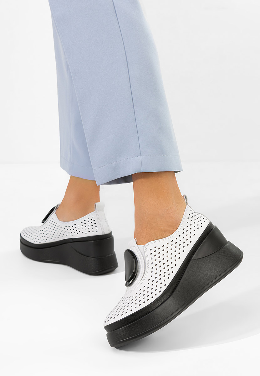 Białe półbuty na platformie Aleksa