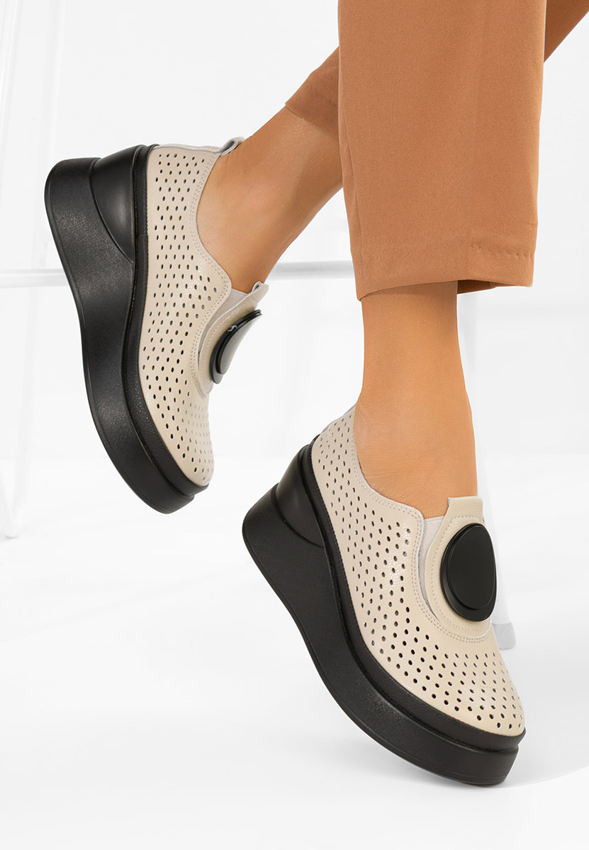 Beżowe półbuty na platformie Aleksa