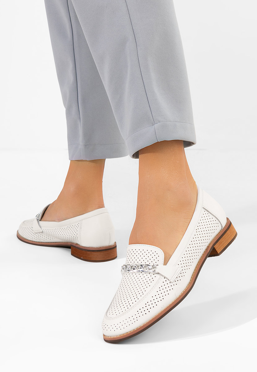 Białe loafers damskie Gaynelia