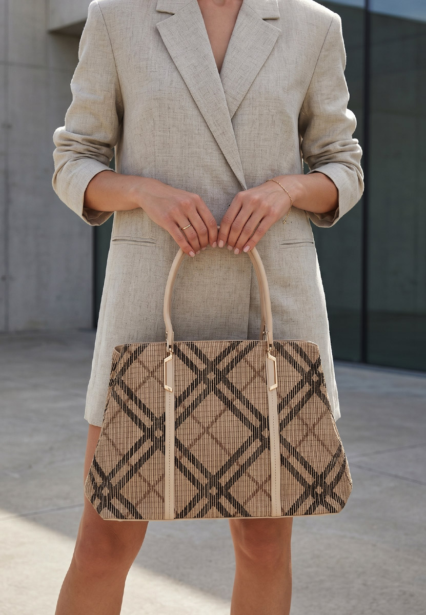 Beżowe torebka do ręki Ollia V3