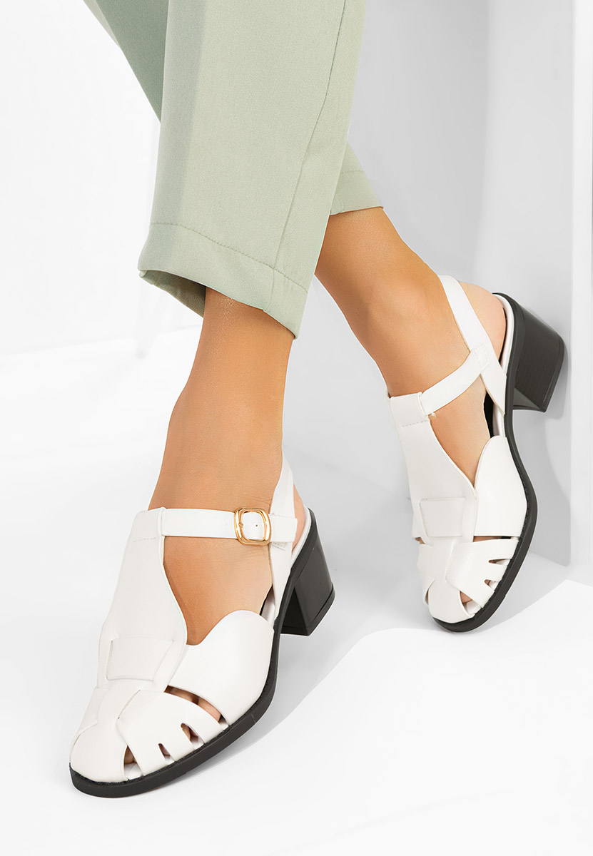 Białe sandały na słupku Sennia